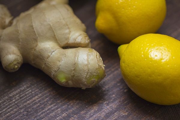 Top 10 Benefits of Ginger Juice with Lemon in the Morning